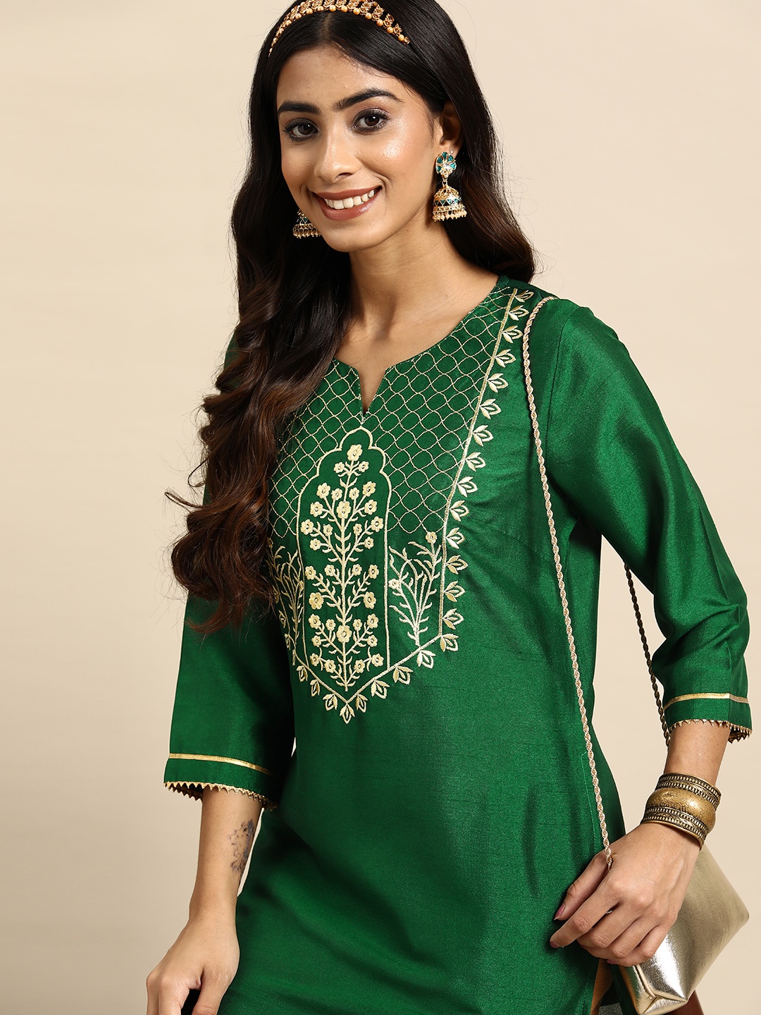 

Sangria Embroidered Yoke Design Kurta, Green