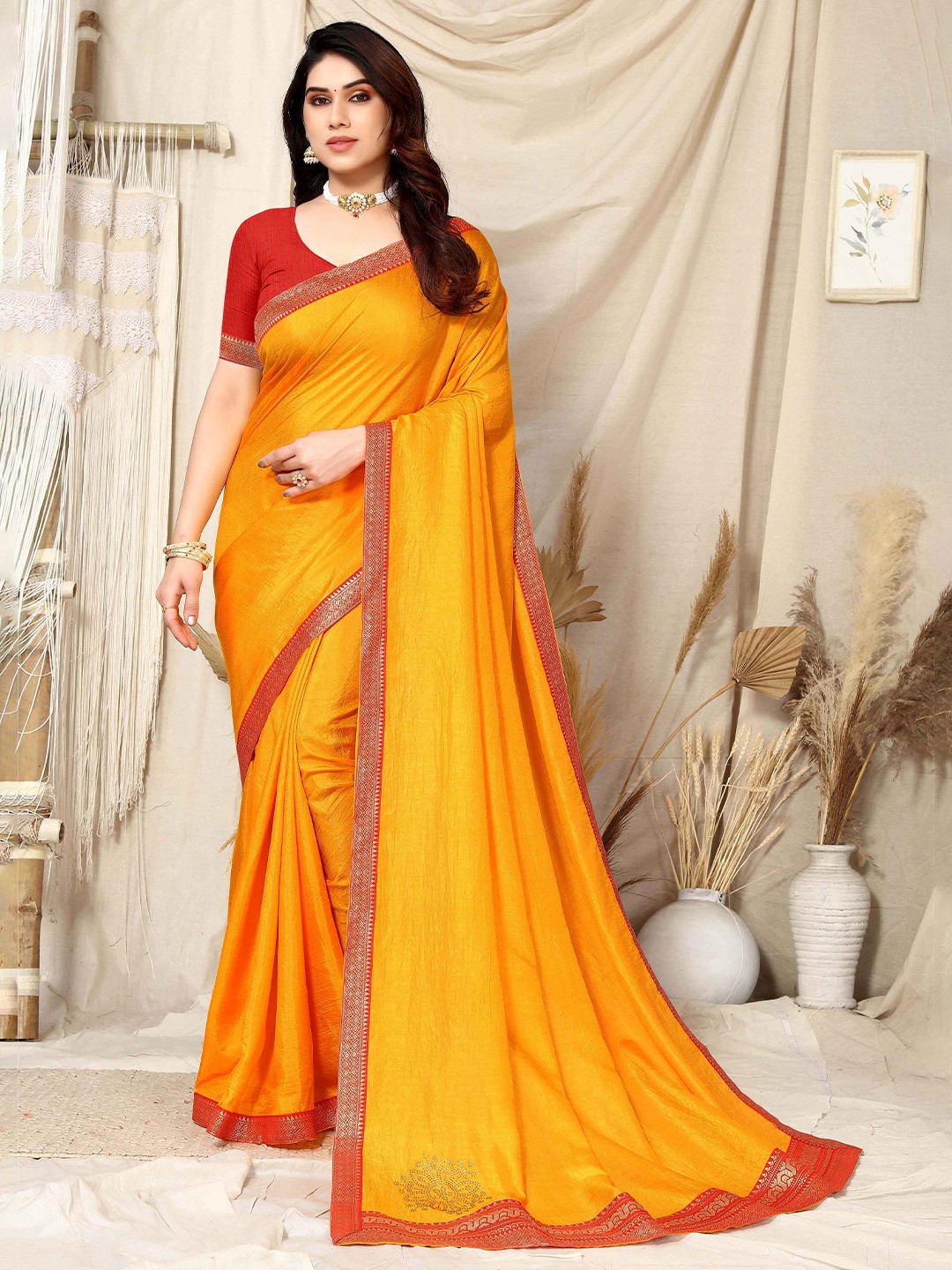 

TEREZA Silk Blend Banarasi Saree, Yellow