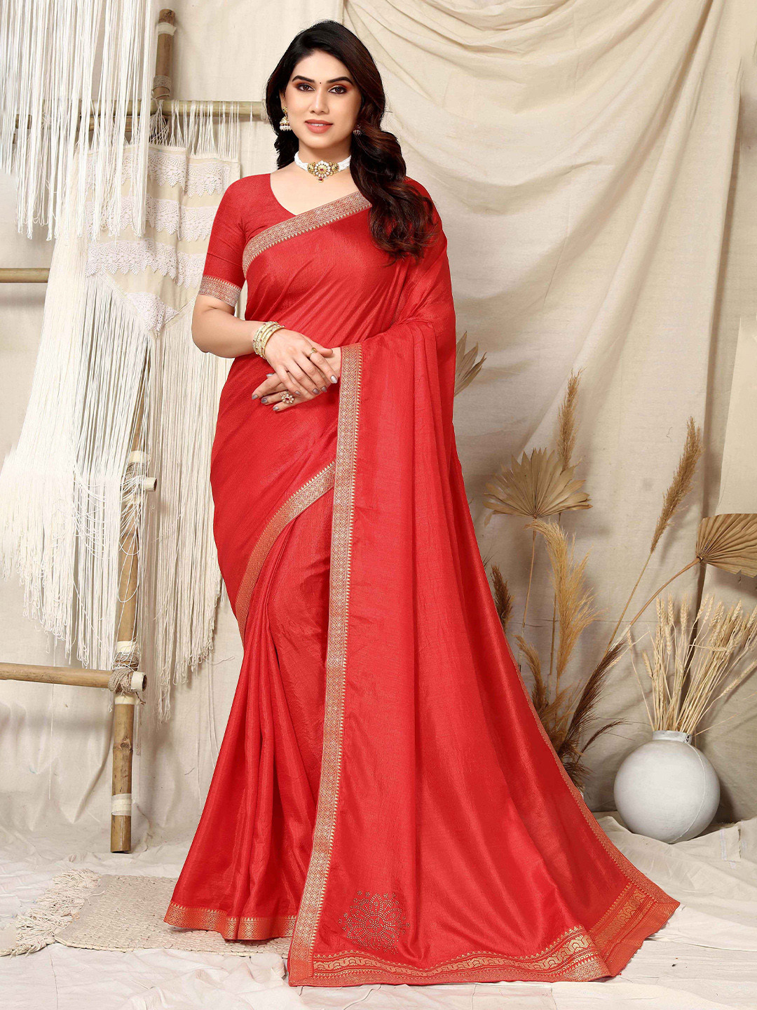 

TEREZA Silk Blend Banarasi Saree, Red