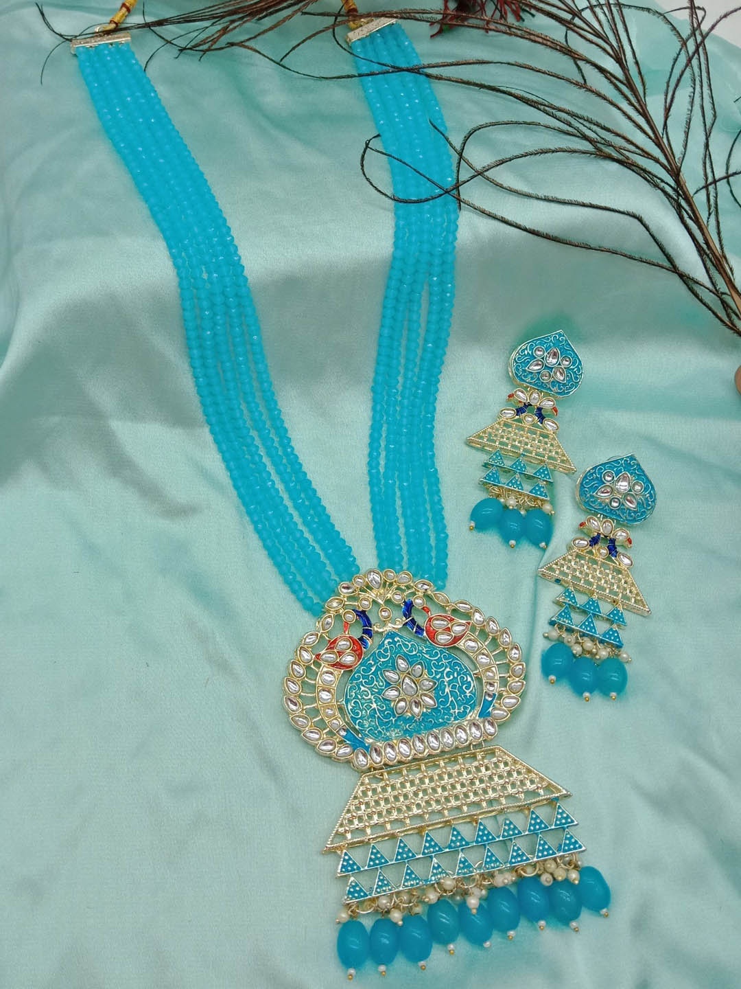 

AASHISH IMITATION Gold-Plated Stone-Studded & Beaded Jewellery Set