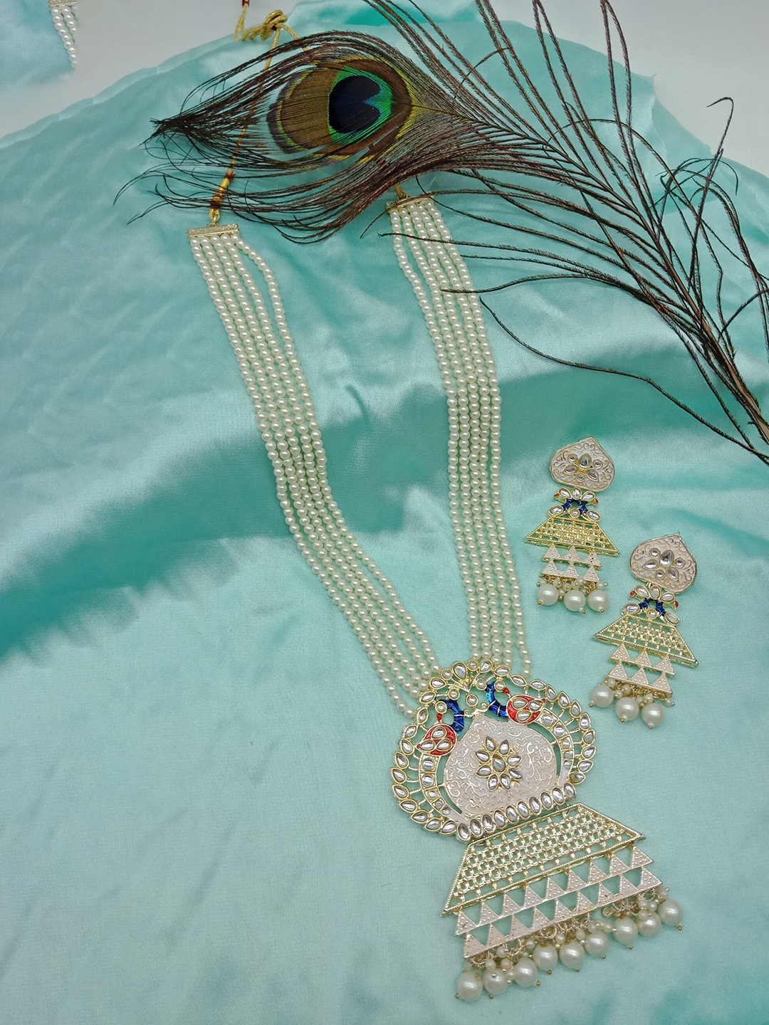 

AASHISH IMITATION Gold-Plated Stone-Studded & Beaded Jewellery Set