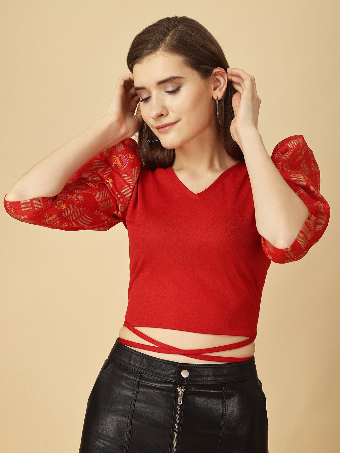 

Paralians V-Neck Puff Sleeves Waist Tie-Ups Crepe Crop Top, Red