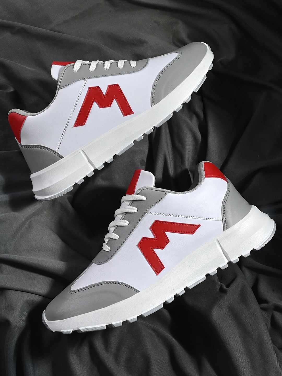 

Mactree Men Colourblocked Lace-Up Sneakers, White