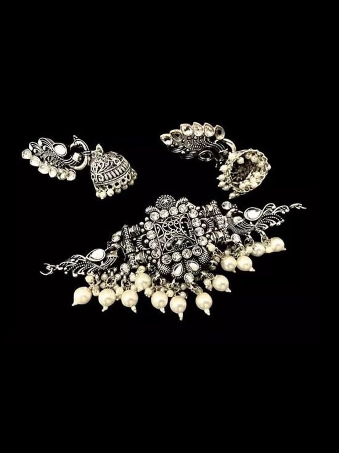 

Samridhi DC Silver-Plated Stone-Studded & Beaded Jewellery Set
