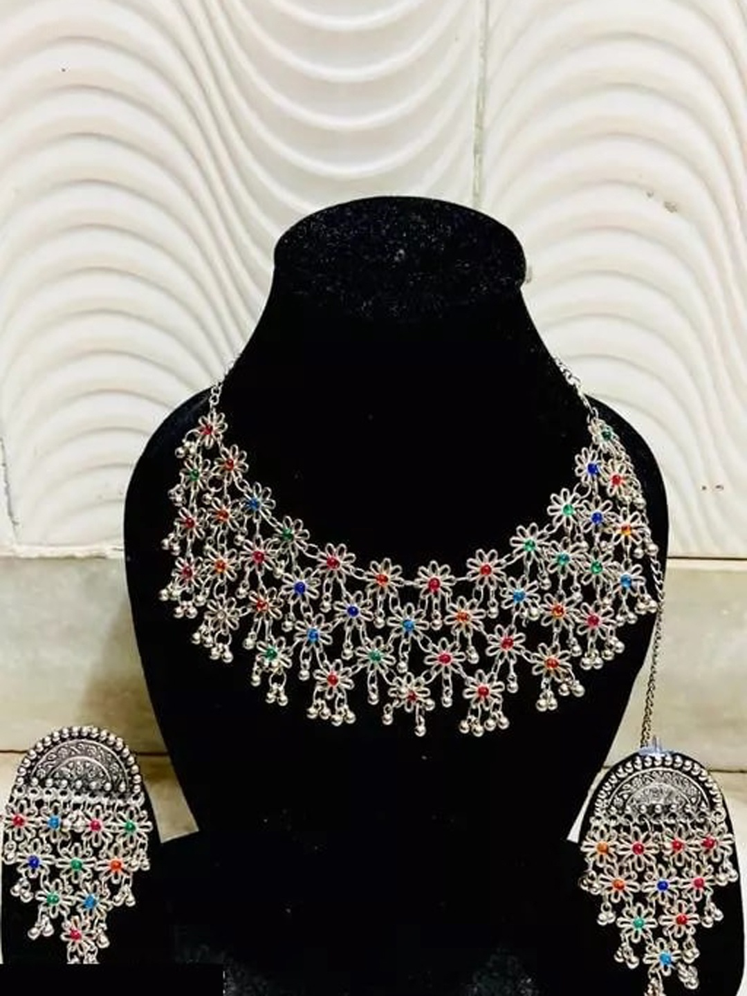 

Samridhi DC Oxidised Silver-Plated Stone-Studded & Beaded Jewellery Set