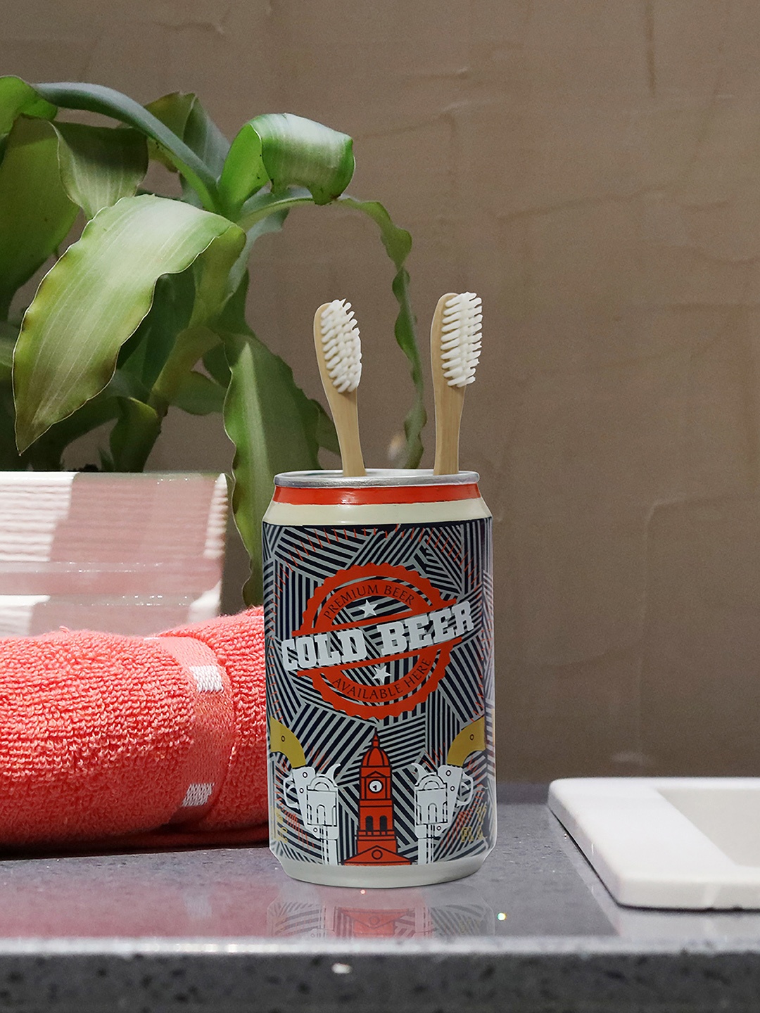 

Shresmo Silver & Black Textured Toothbrush Holder