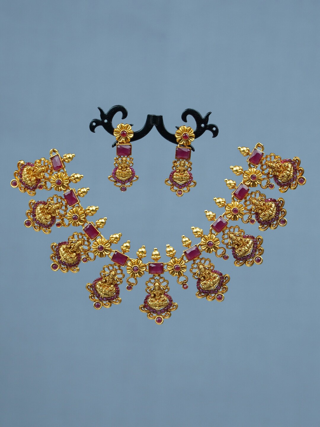 

Diksha collection Gold-Plated Stone Studded Jewellery Set