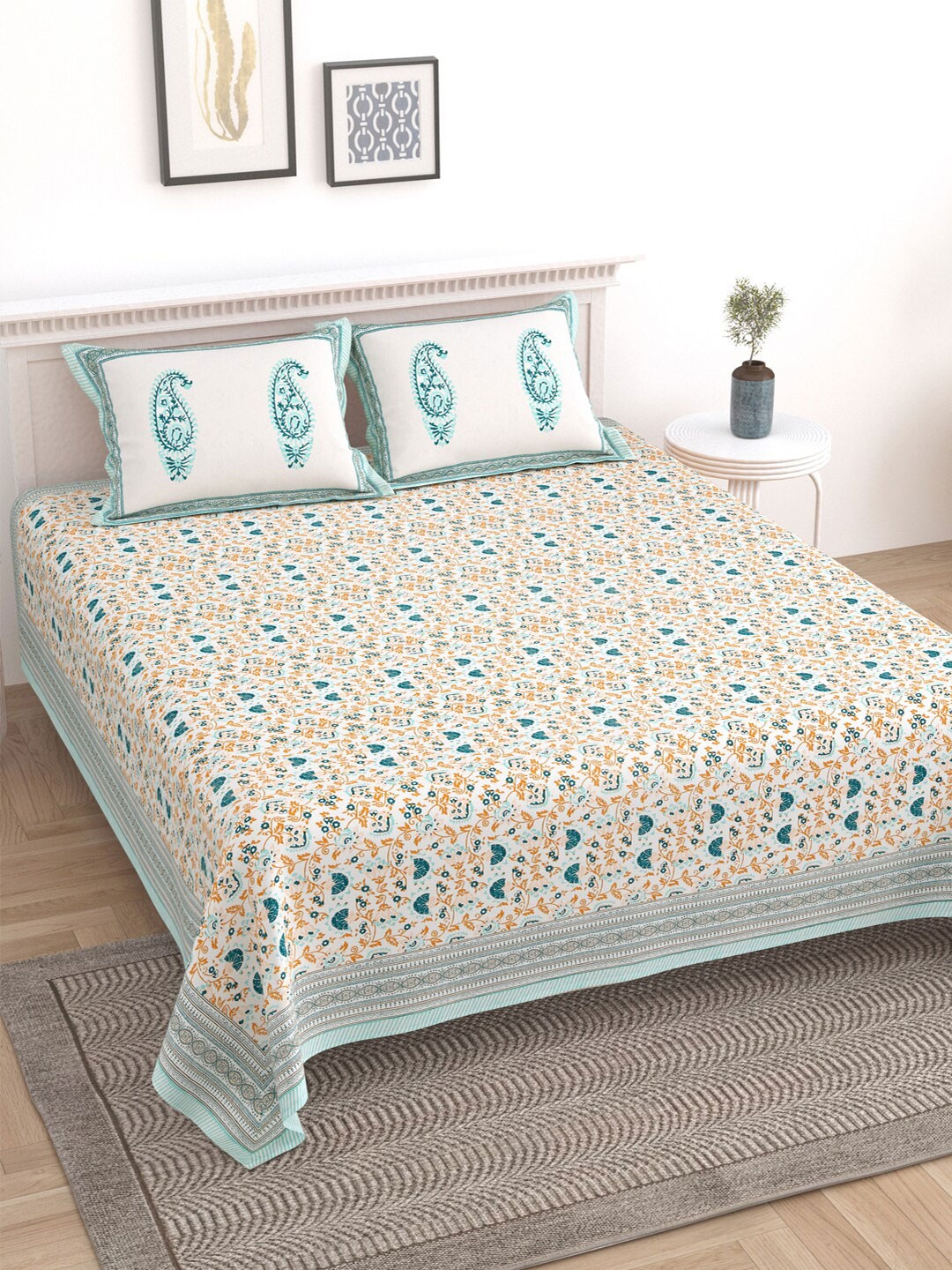 

Sangria Turquoise Blue & White Printed 210TC Cotton King Bedsheet & 2 Pillow Covers