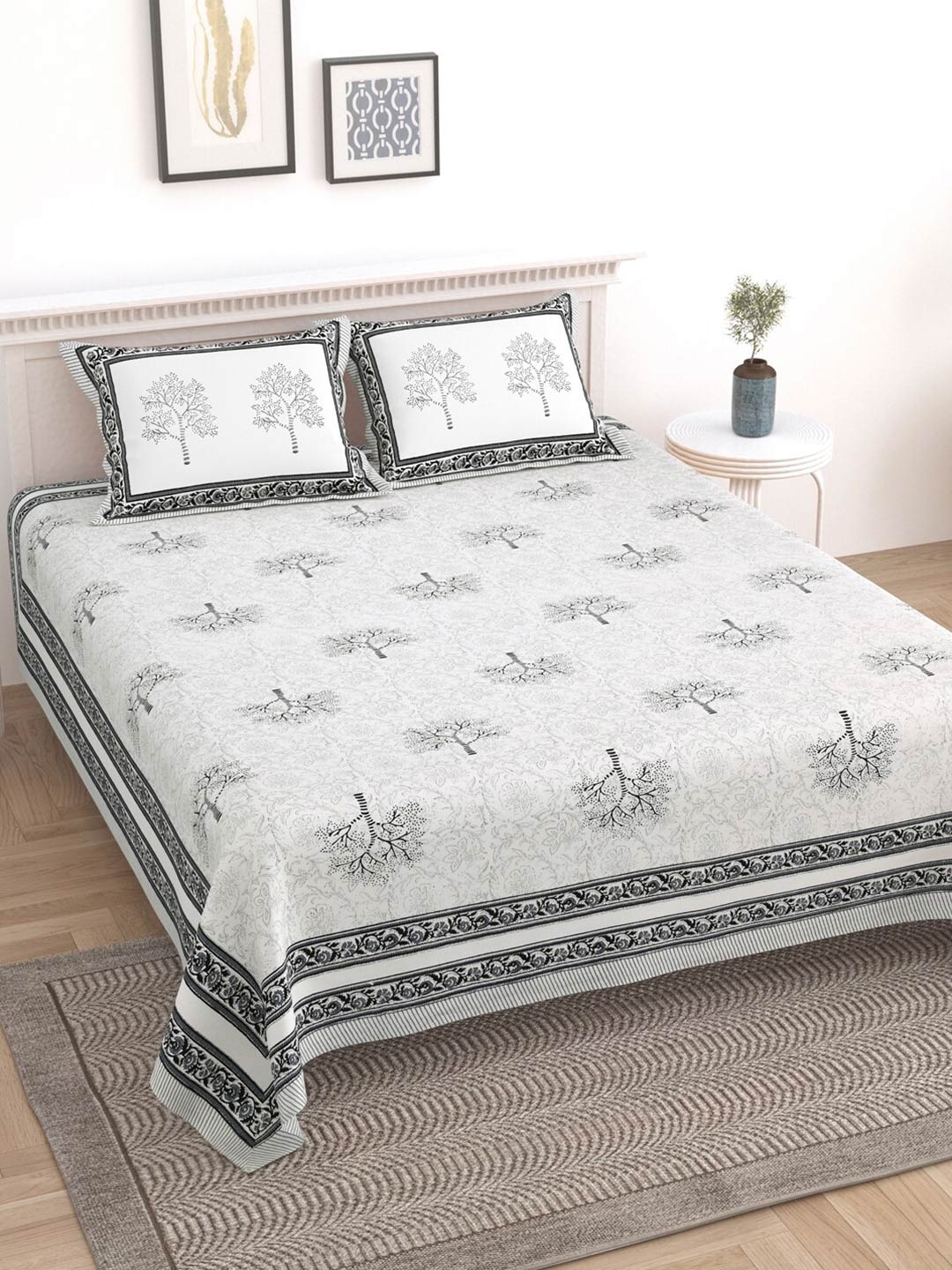 Sangria Grey & White Floral Printed 210TC Cotton King Bedsheet With Pillow Cover