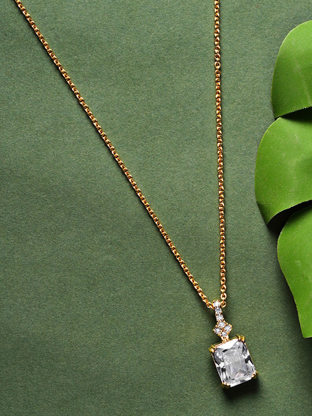

DressBerry Gold-Plated Gold-Toned & White Brass Necklace