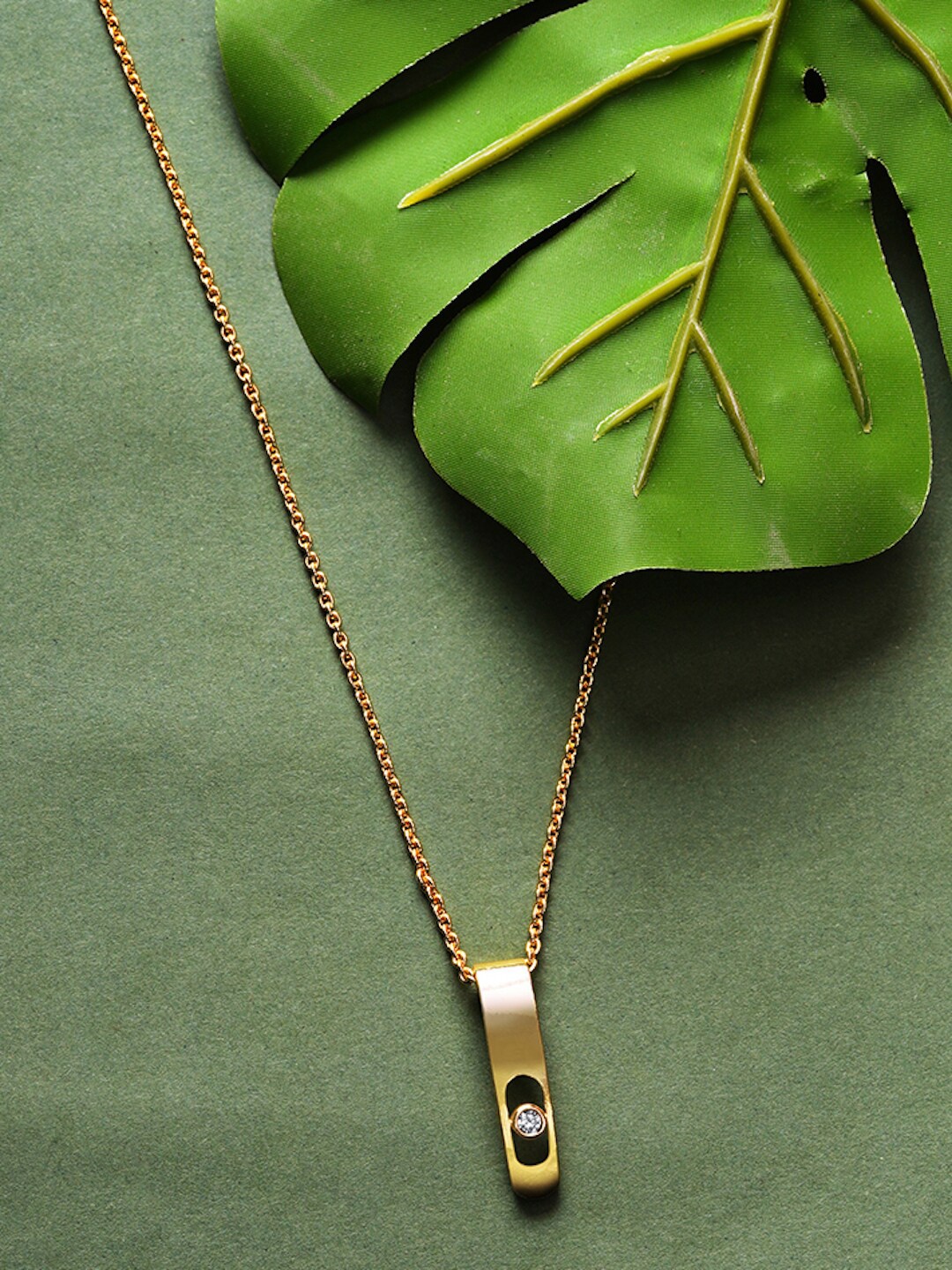 

DressBerry White Brass Gold-Plated Necklace