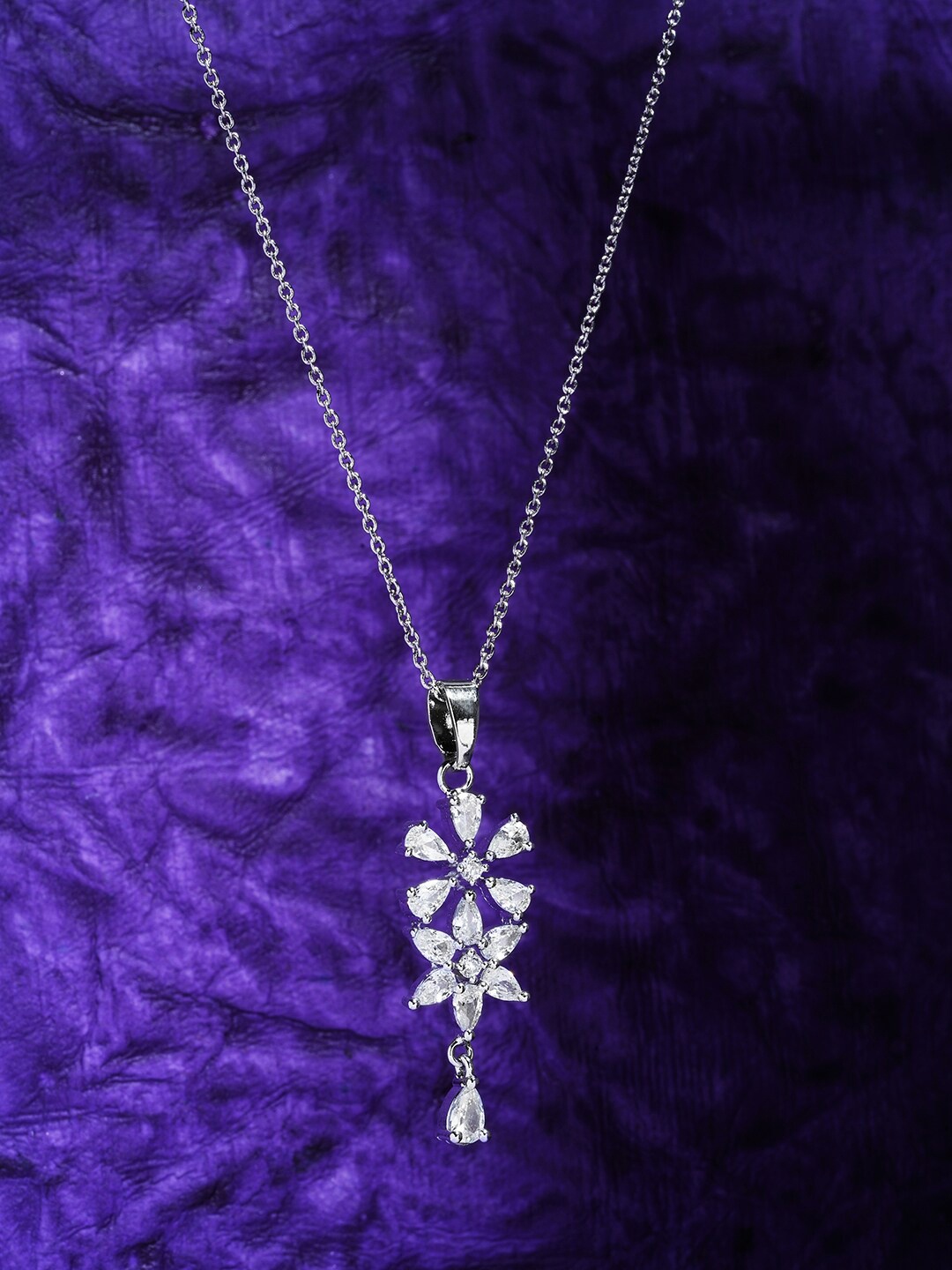 

DressBerry Silver-Toned & White Brass Silver-Plated Chain