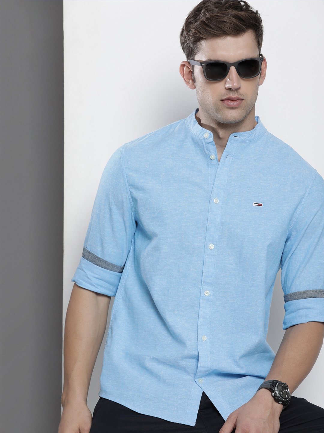 

Tommy Hilfiger Men Blue Classic Opaque Casual Shirt