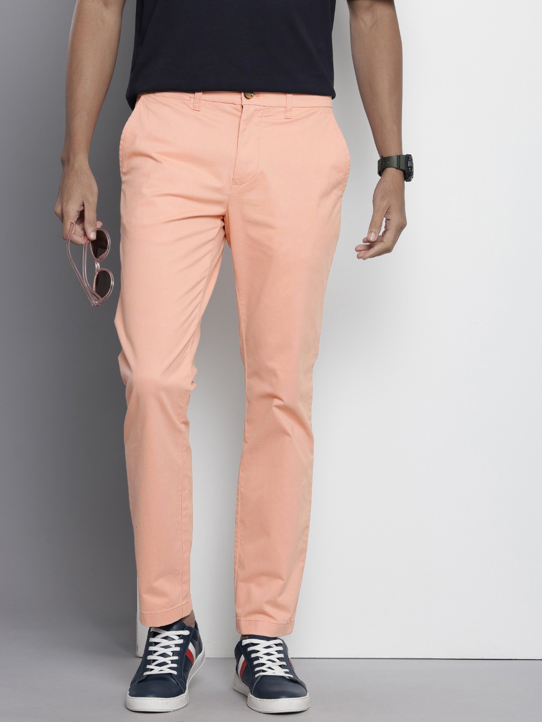 

Tommy Hilfiger Men Slim Fit Trousers, Peach