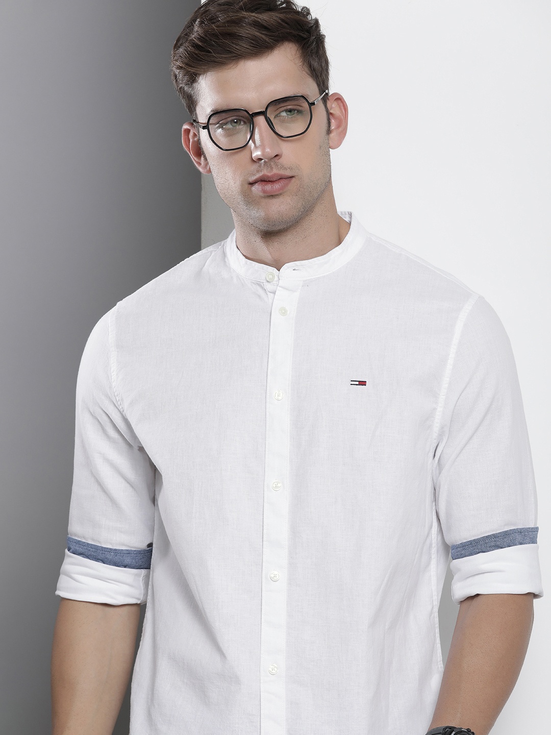 

Tommy Hilfiger Classic Fit Cotton Linen Casual Shirt, White