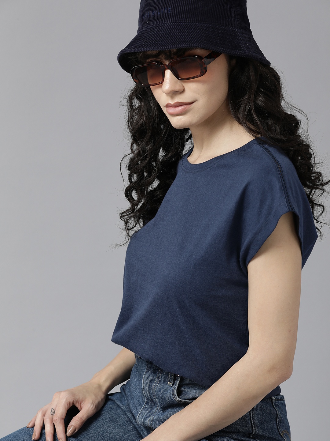 

The Roadster Lifestyle Co. Extended Sleeves Pure Cotton T-shirt, Navy blue