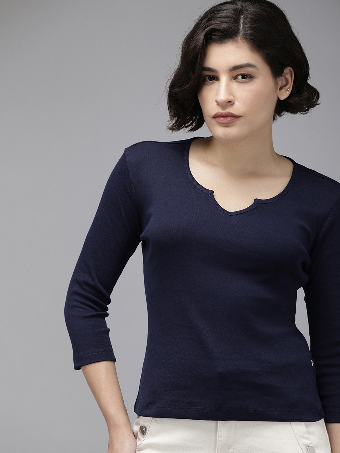 

The Roadster Lifestyle Co. Pure Cotton Full Sleeves Round With Notch Neck Casual T-shirt, Navy blue