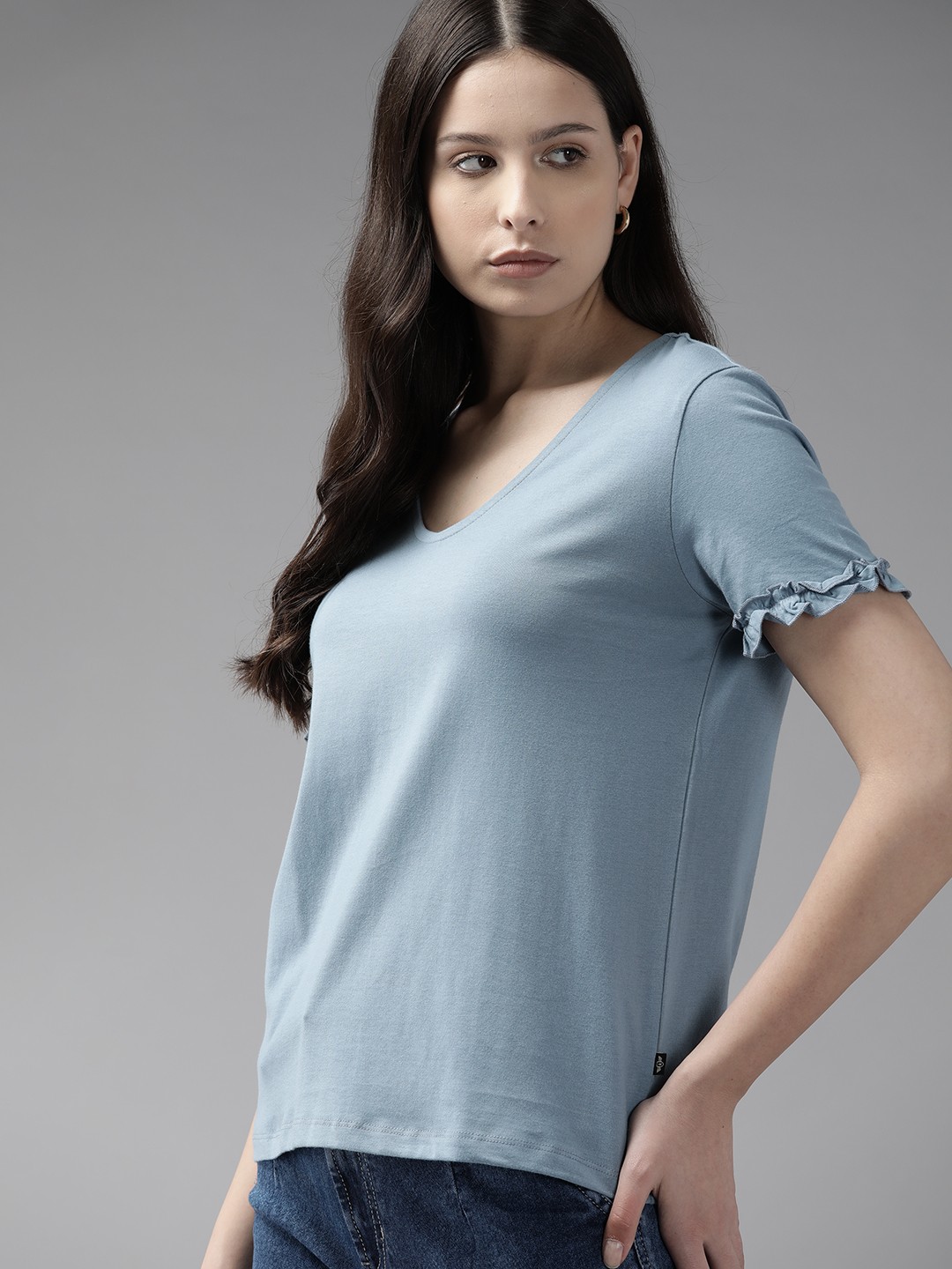 

The Roadster Lifestyle Co. Women Pure Cotton V-Neck T-shirt, Blue