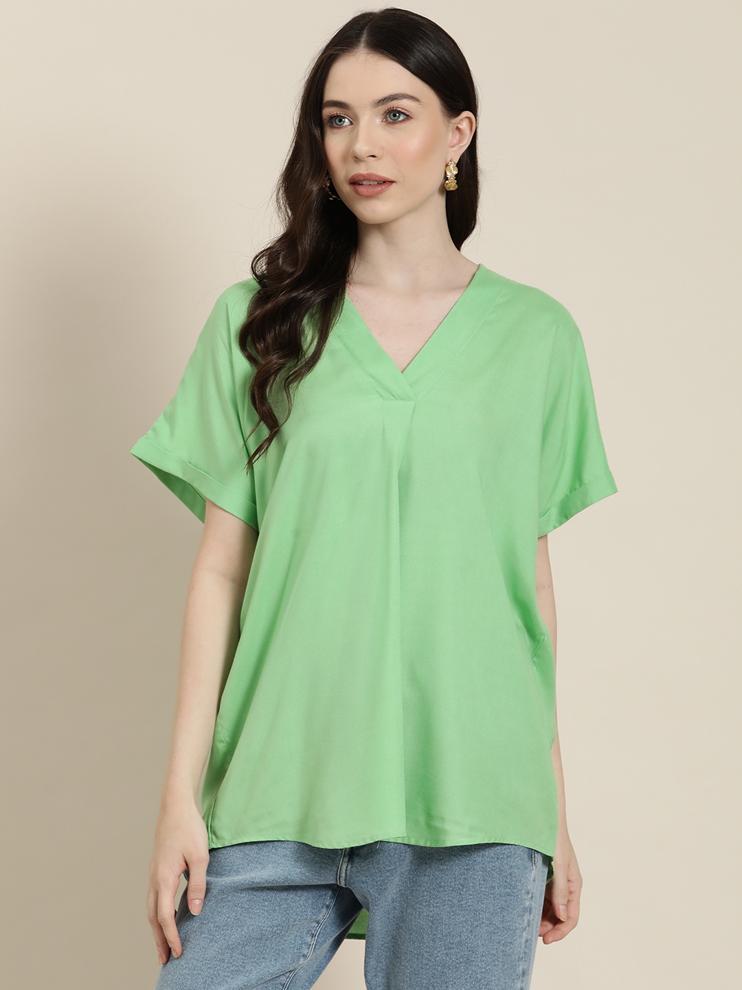 

Qurvii Solid Extended Sleeves Top, Sea green