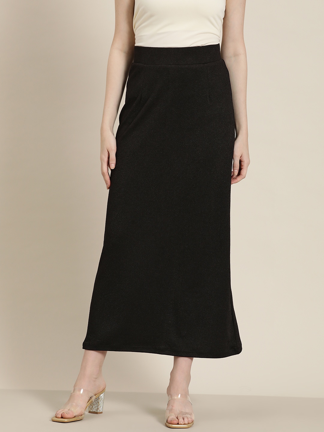 

Qurvii Straight Midi Skirt with Back Slit, Black