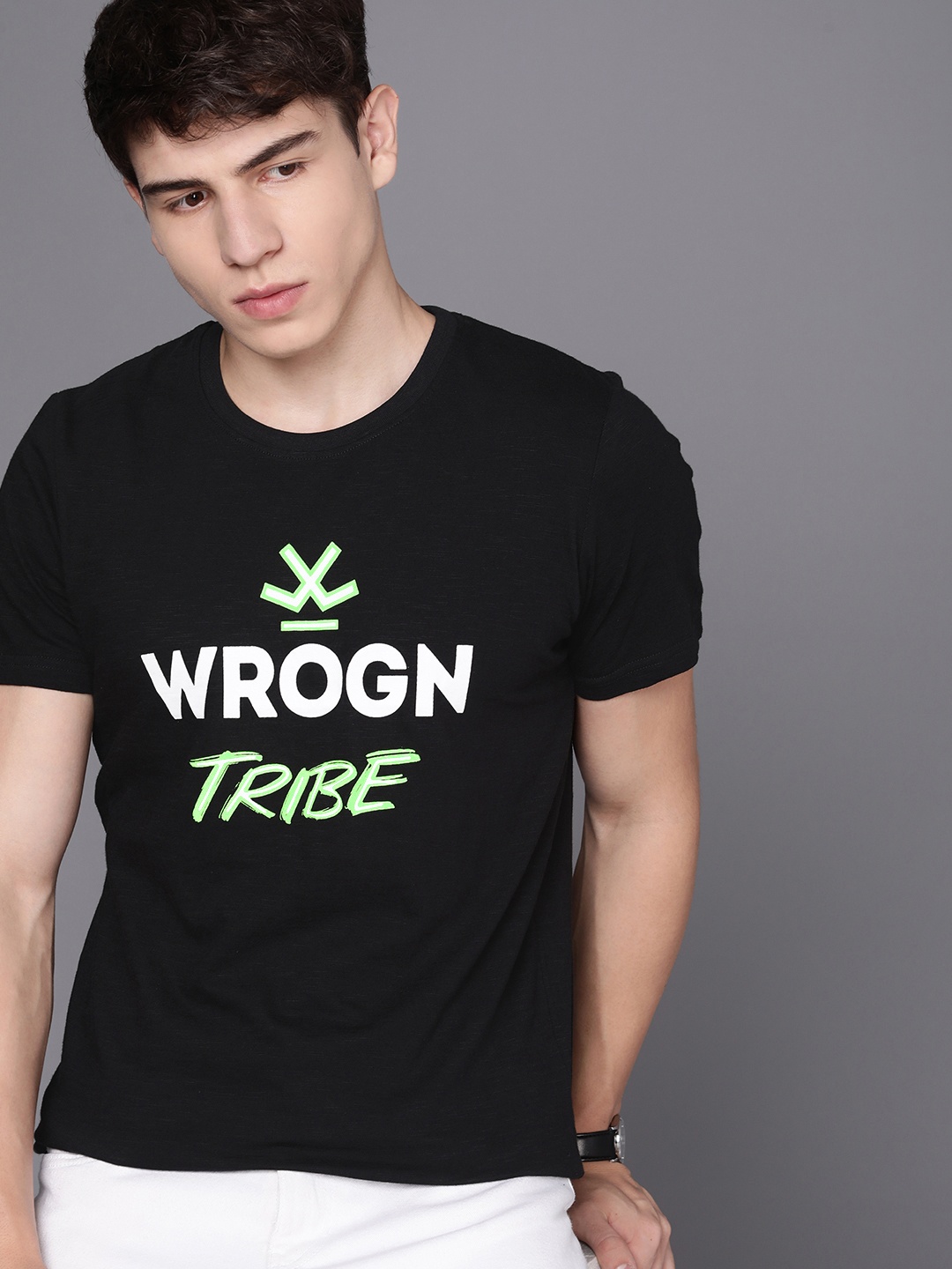 

WROGN Brand Logo Printed Pure Cotton Slim Fit T-shirt, Black