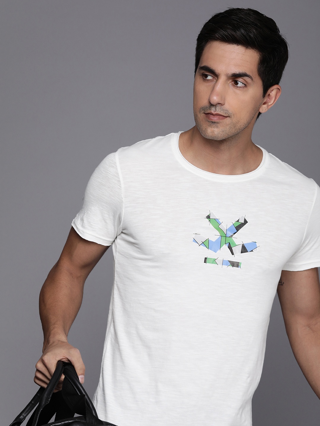

WROGN Men Pure Cotton Brand Logo Printed Slim Fit T-shirt, White