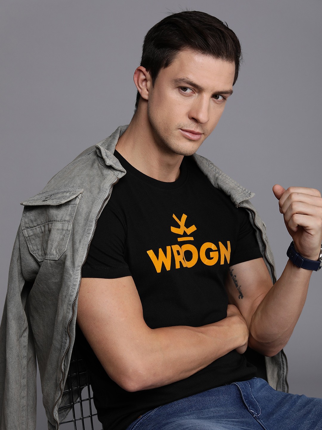 

WROGN Men Pure Cotton Brand Logo Printed Slim Fit T-shirt, Black