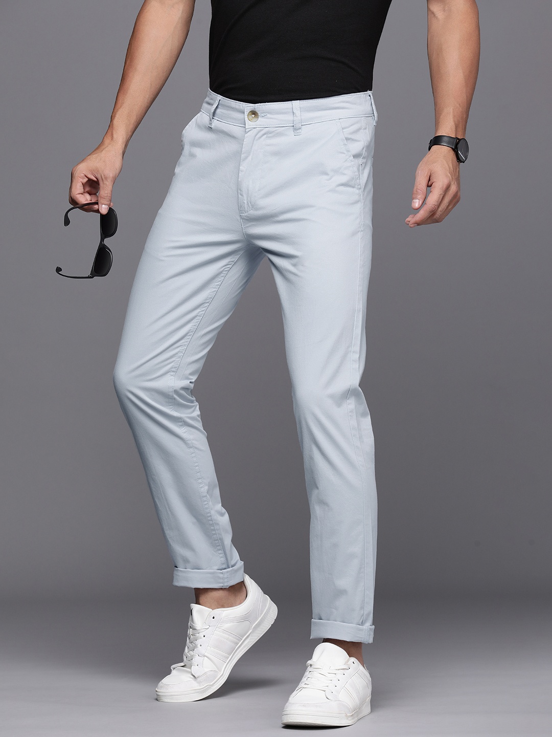 

WROGN Pure Cotton Men Slim Fit Chinos, Blue
