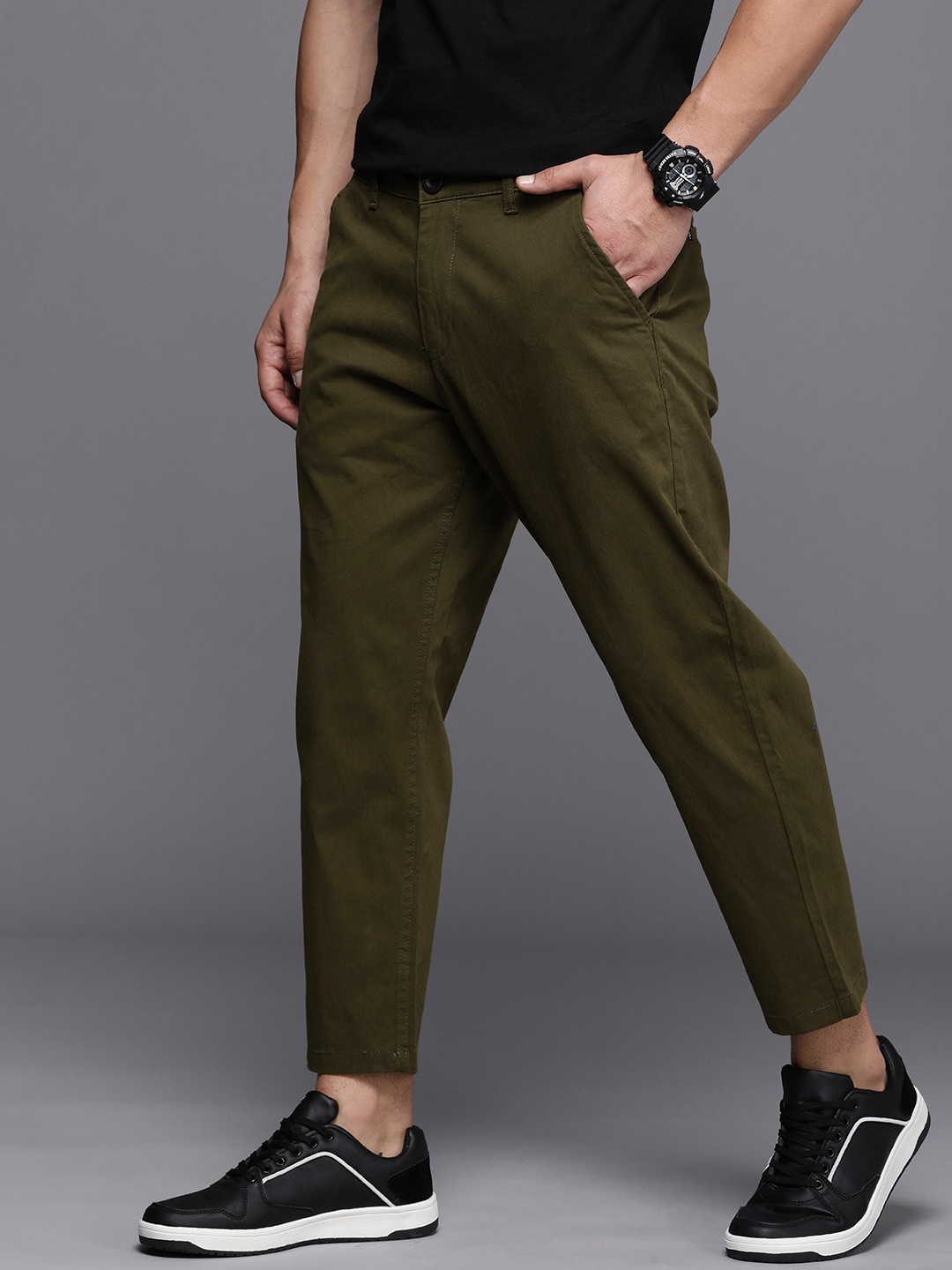 

WROGN Men Chinos Trousers, Olive