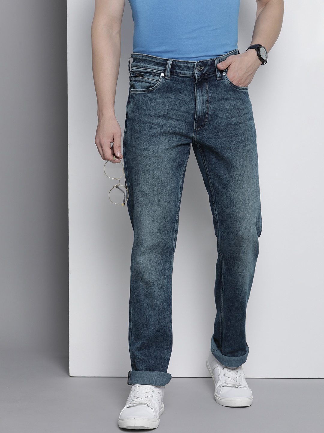 

Nautica Men Straight Fit Heavy Fade Stretchable Jeans, Blue