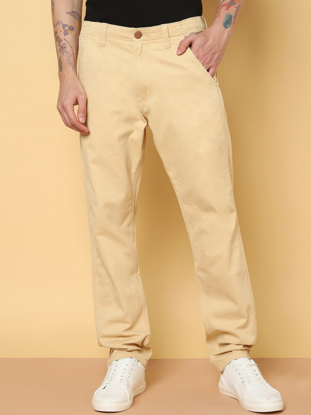 

Wrangler Men Low-Rise Cotton Trousers, Brown
