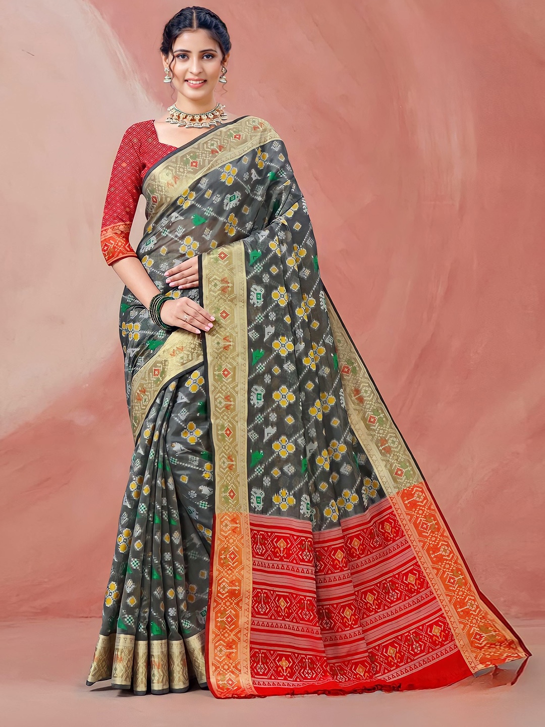 

Mitera Green Ethnic Motifs Woven Design Art Silk Banarasi Saree