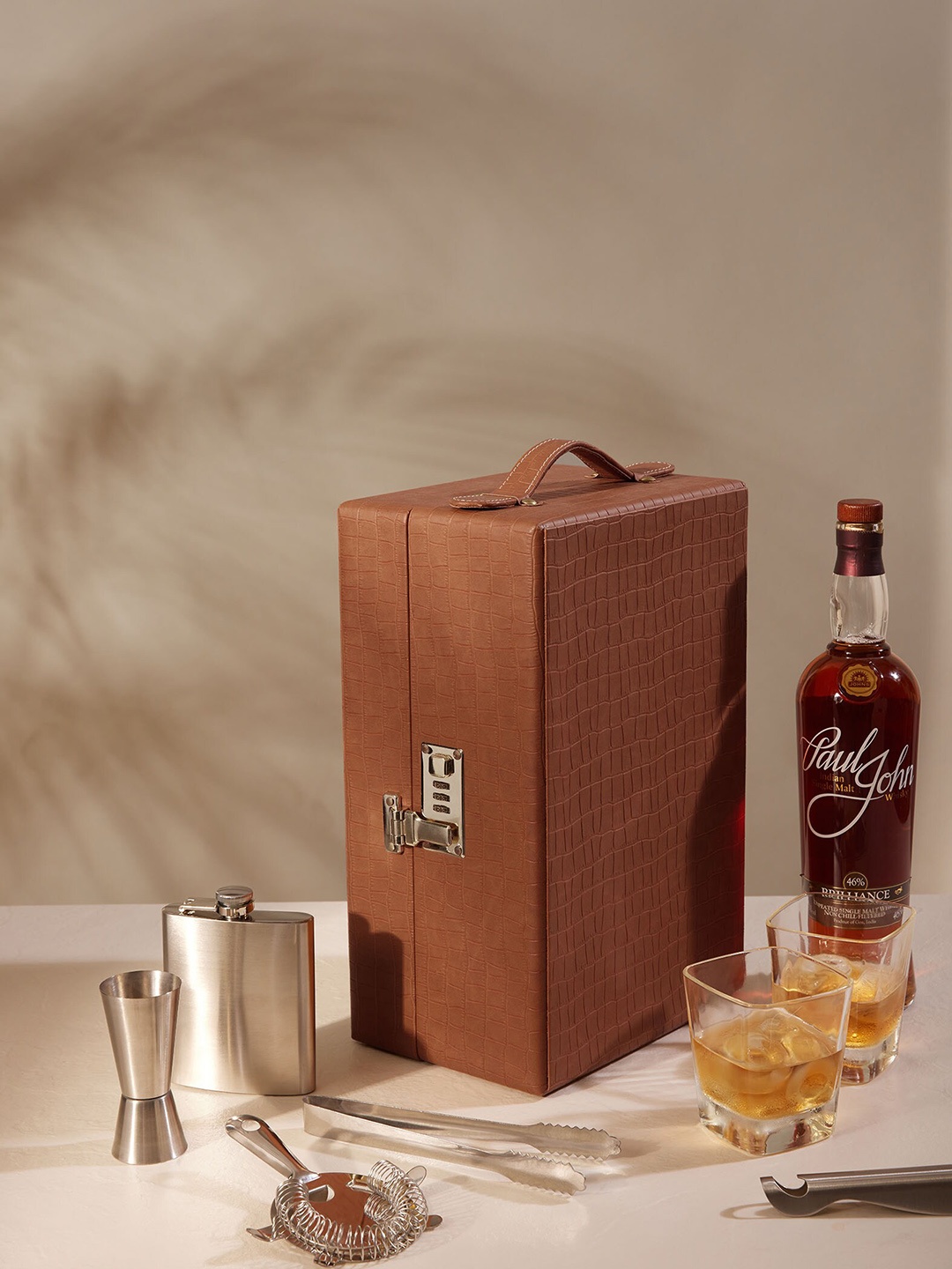 

The Label Life Rust 9 Pieces Textured Bar Accessories