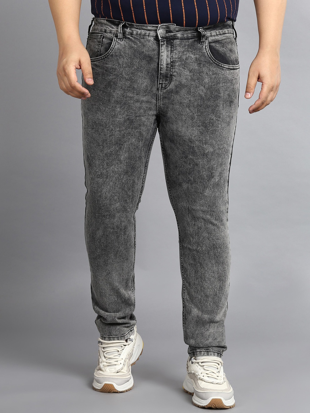 

Urbano Plus Regular Fit Heavy Fade Stretchable Jeans, Grey