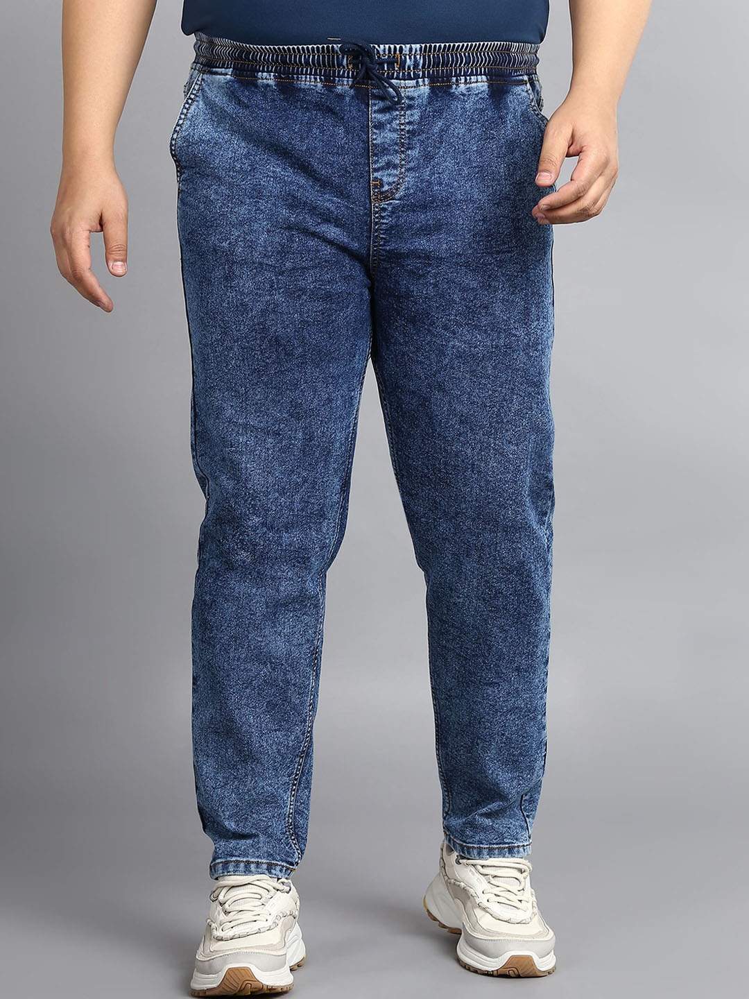 

Urbano Plus Men Heavy Fade Stretchable Jogger Jeans, Blue