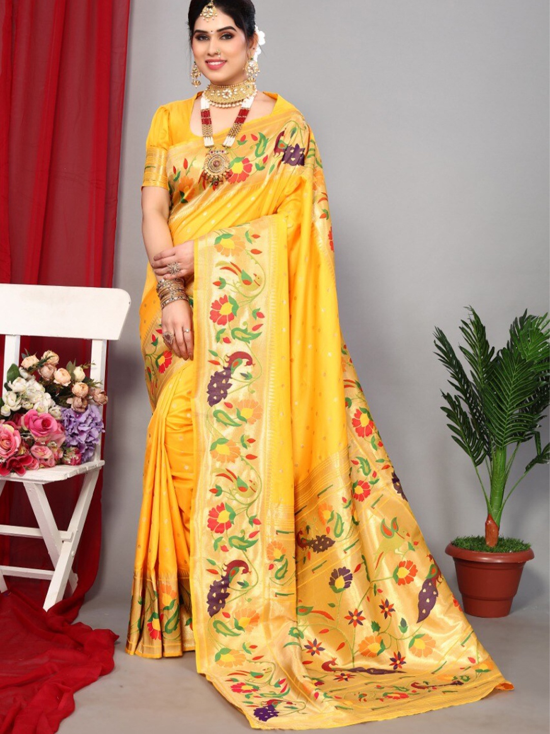 

VEERAX Ethnic Motifs Woven Design Zari Saree, Yellow