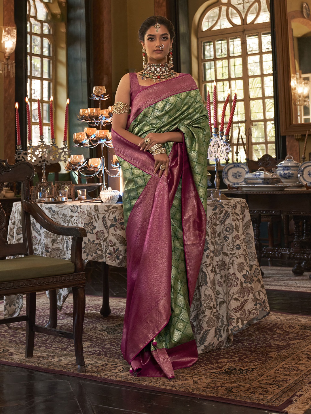 

elora Ethnic Motif Woven Design Zari Pure Silk Kanjeevaram Saree, Green