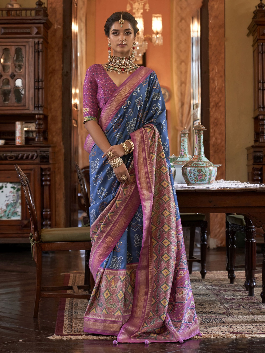 

elora Bandhani Zari Pure Silk Pochampally Saree, Blue