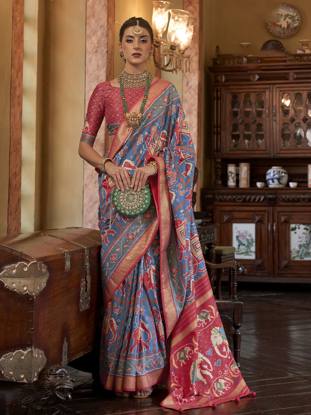 

elora Ethnic Motifs Zari Pure Silk Pochampally Saree, Grey