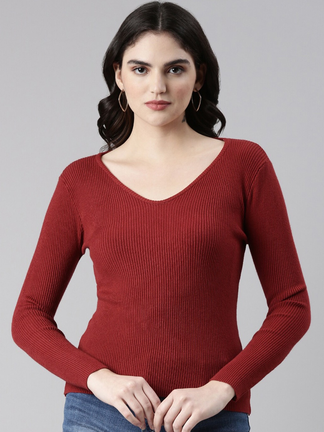 

SHOWOFF V-Neck Long Neck Fitted Top, Maroon