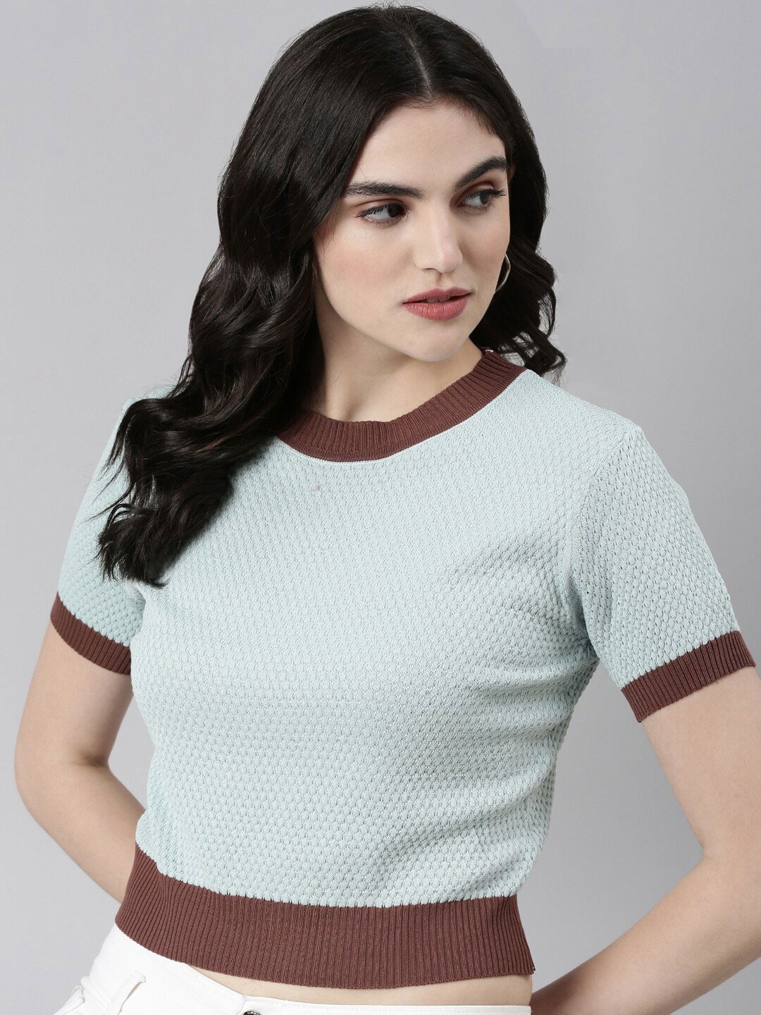 

SHOWOFF Self Design Round Neck Crop Top, Sea green
