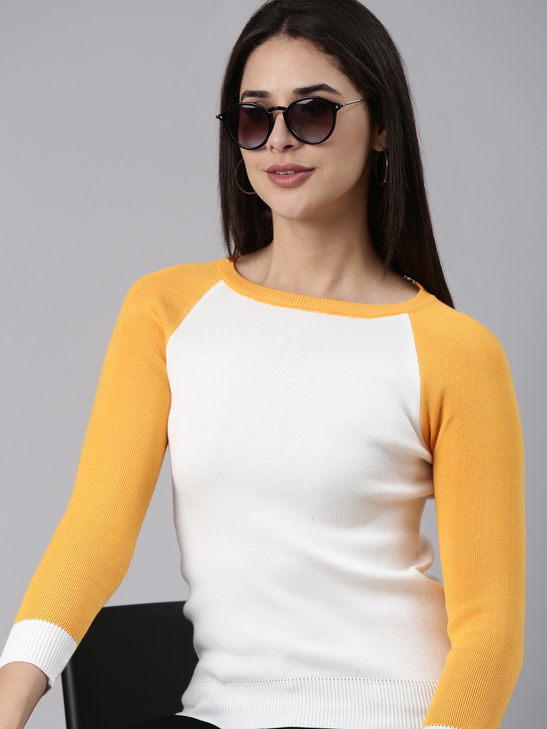 

SHOWOFF Ribbed Colourblocked Round Neck Top, White