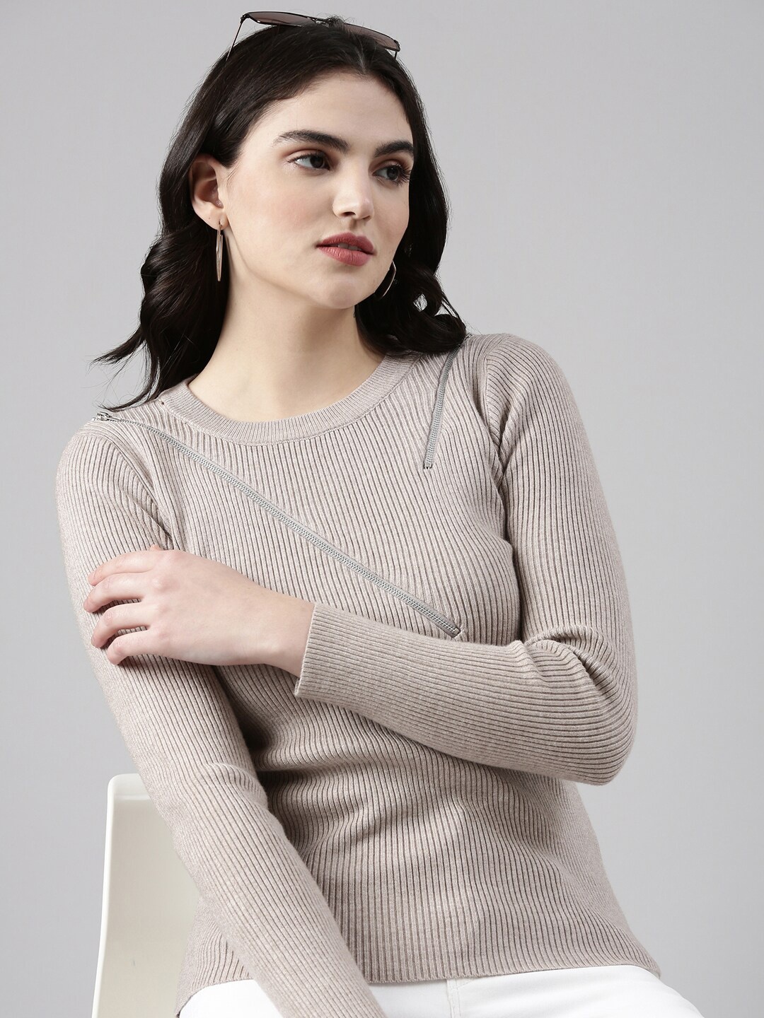 

SHOWOFF Ribbed Round Neck Fitted Top, Taupe