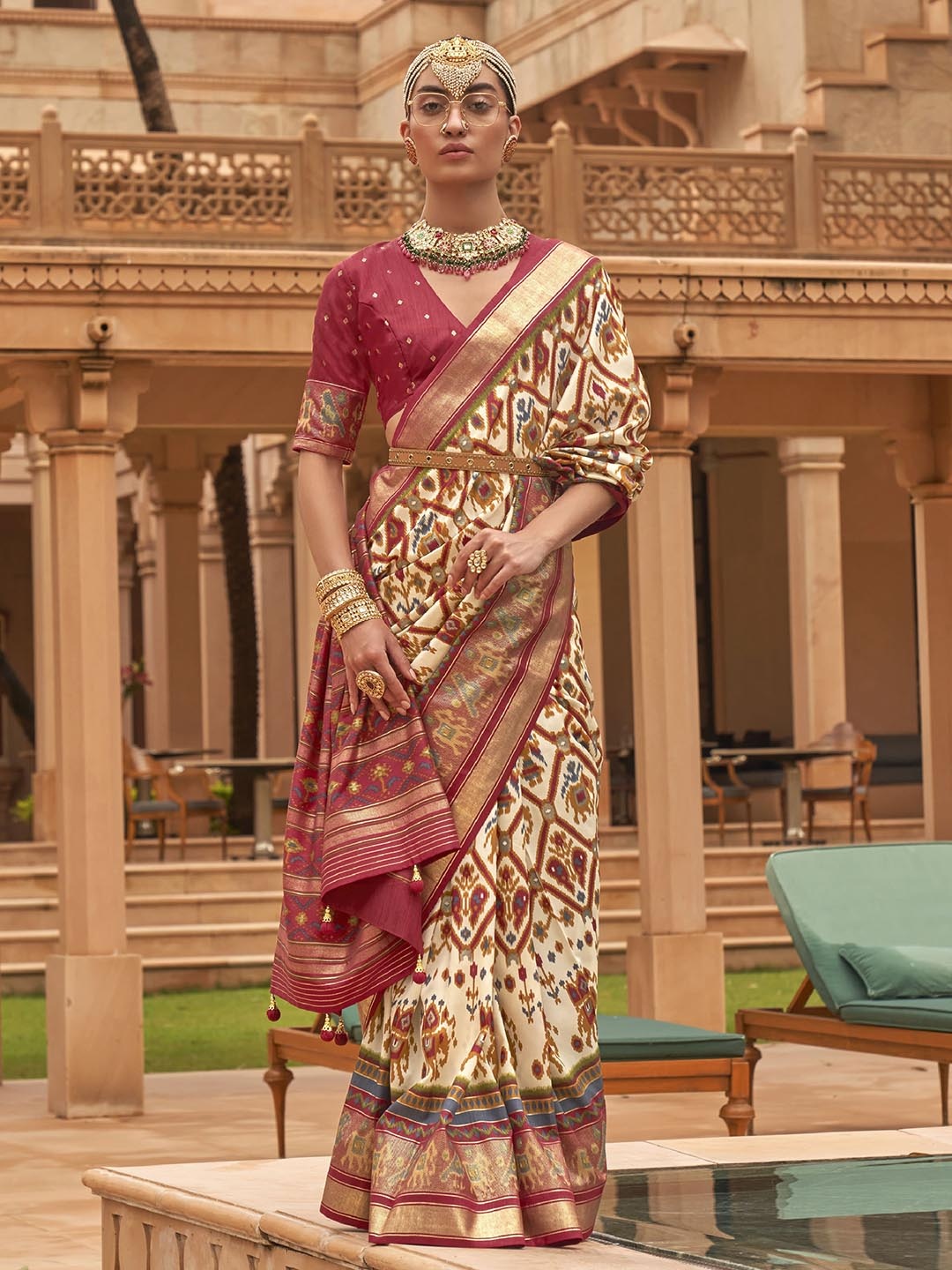 

elora Ethnic Motifs Printed Zari Pure Silk Patola Saree, Beige