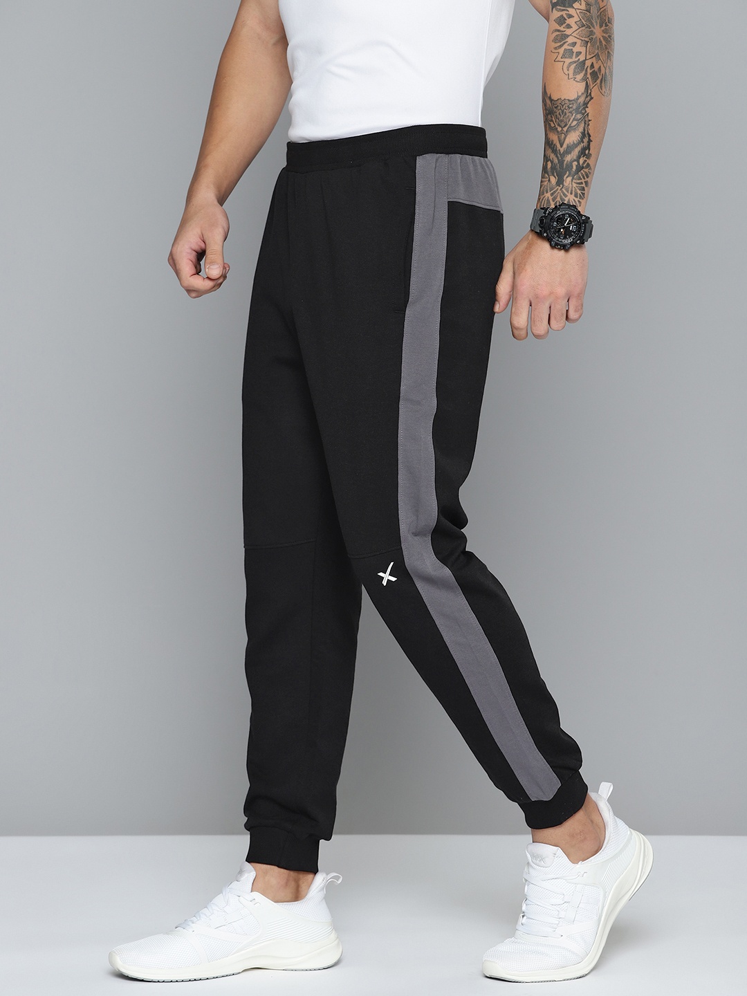 

HRX by Hrithik Roshan Men Side Striped Joggers, Charcoal