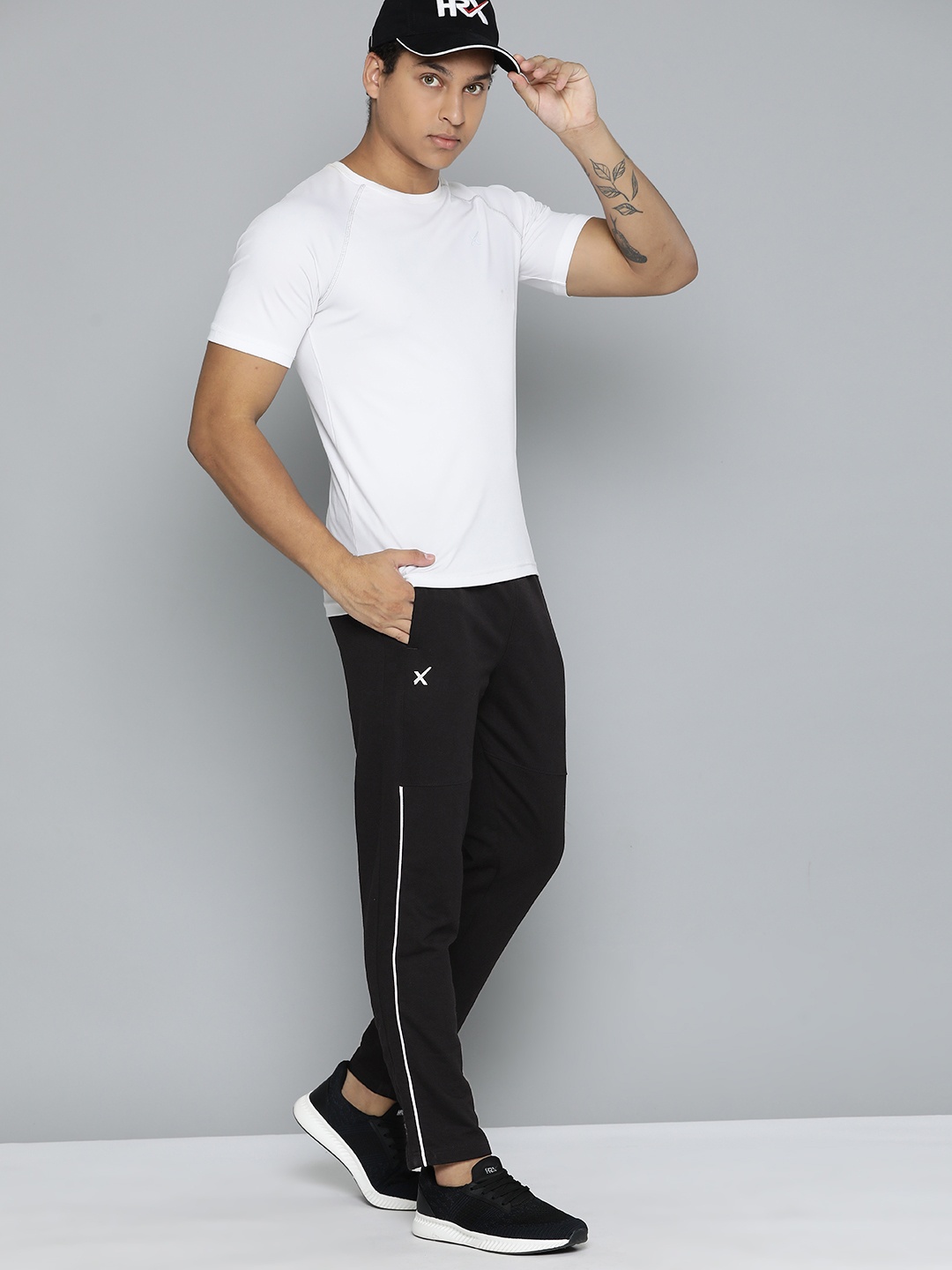 

HRX by Hrithik Roshan Men Side Striped Track Pants, Black
