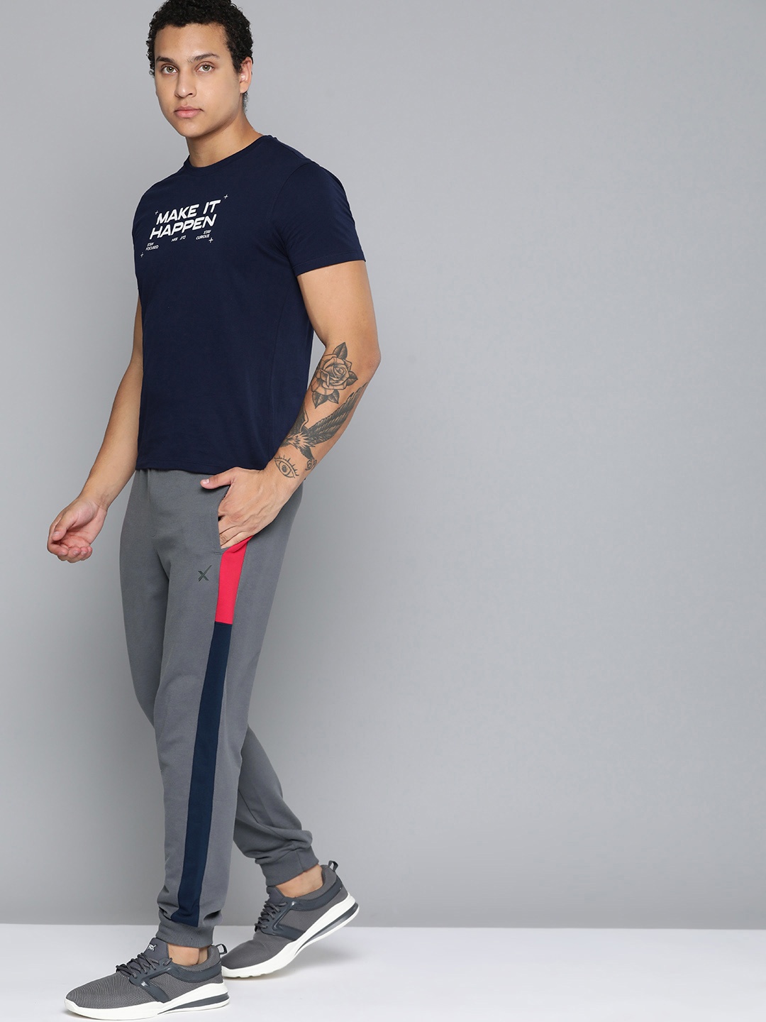 

HRX by Hrithik Roshan Men Regular Fit Lifestyle Joggers, Grey