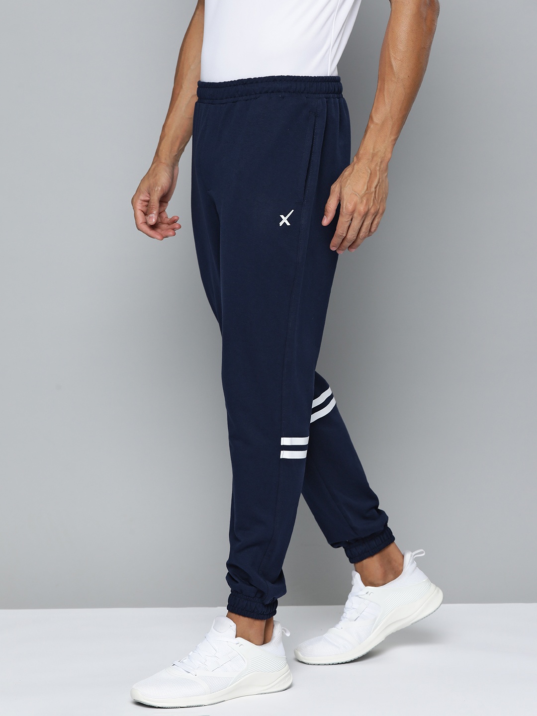 

HRX by Hrithik Roshan Men Solid Joggers, Navy blue