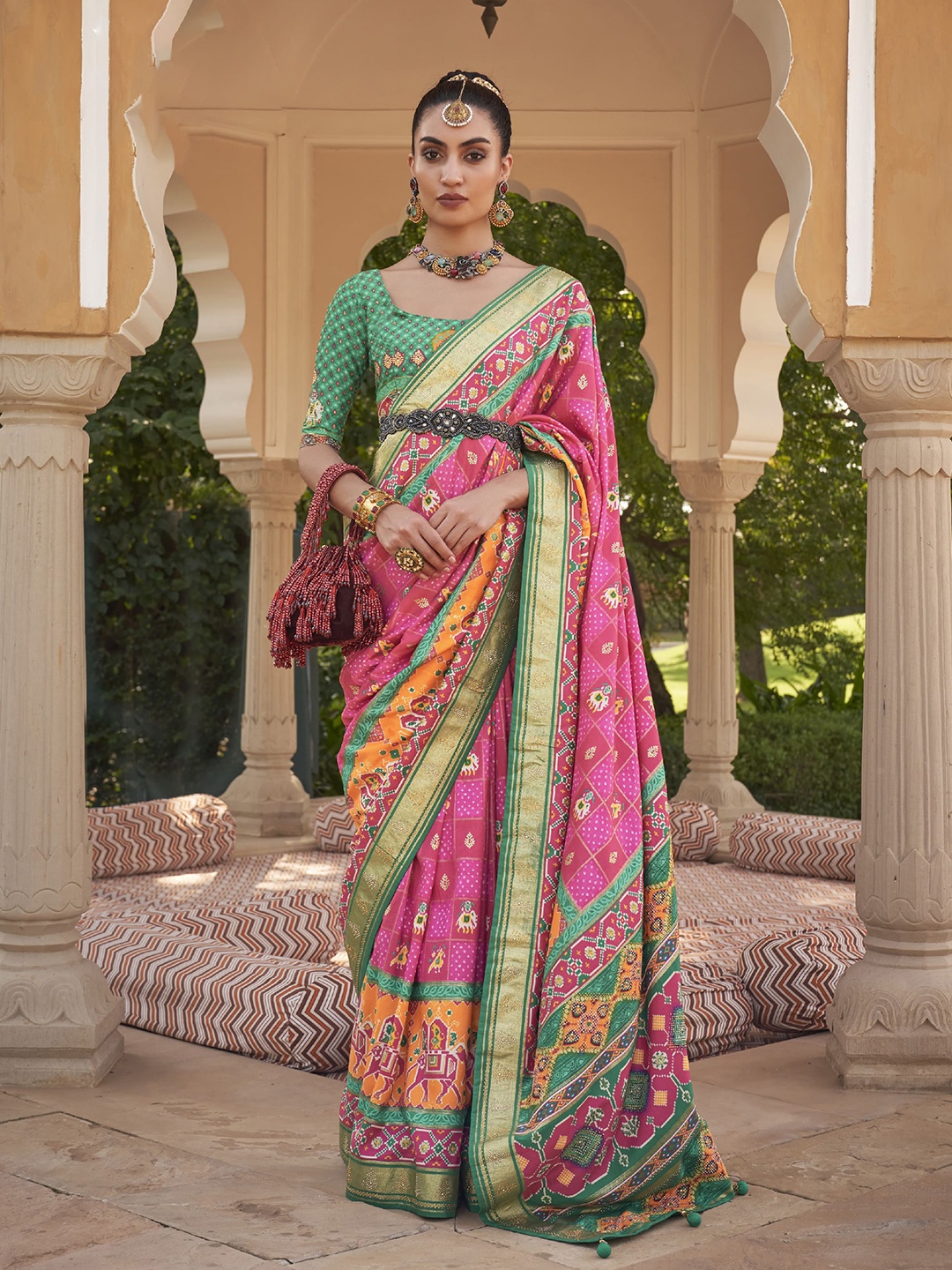 

elora Ethnic Motifs Zari Pure Silk Patola Saree, Pink