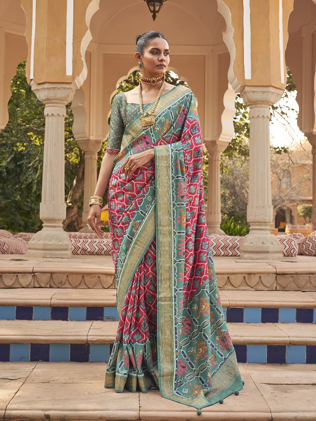 

elora Floral Printed Zari Pure Silk Patola Saree, Green
